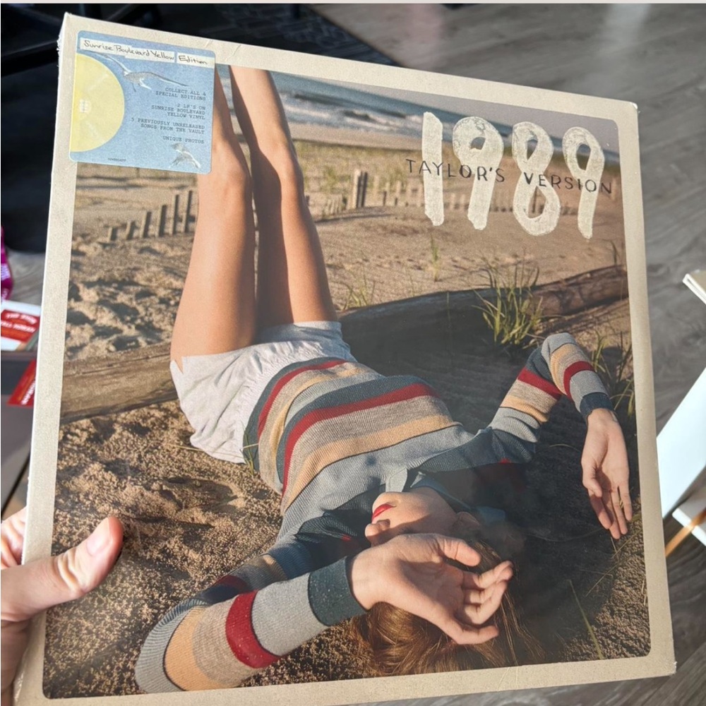 Sealed Taylor Swift Limited Edition 1989: Yellow Vinyl